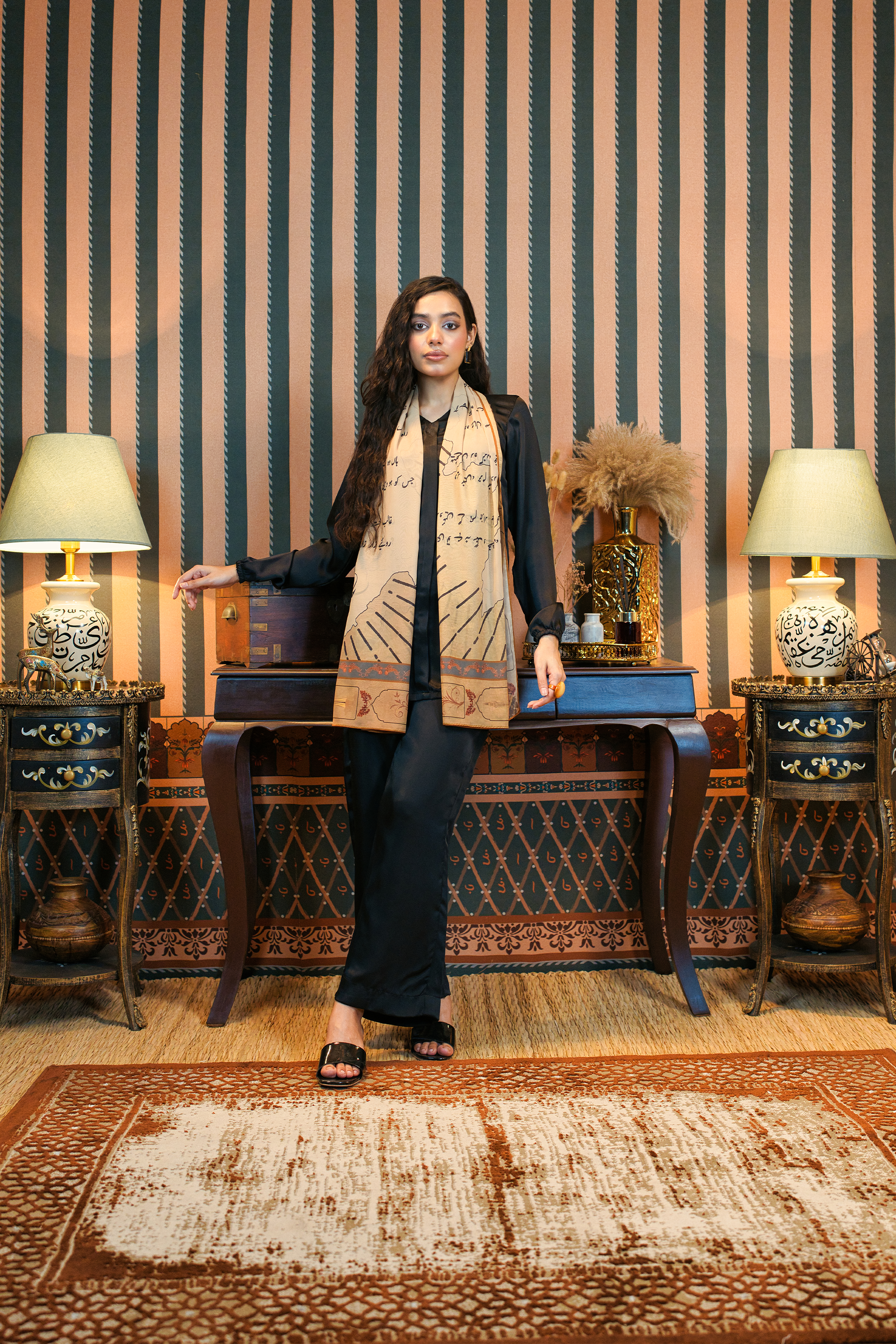 Black Co-Ord Silk Set With Husn e Zan Stoler