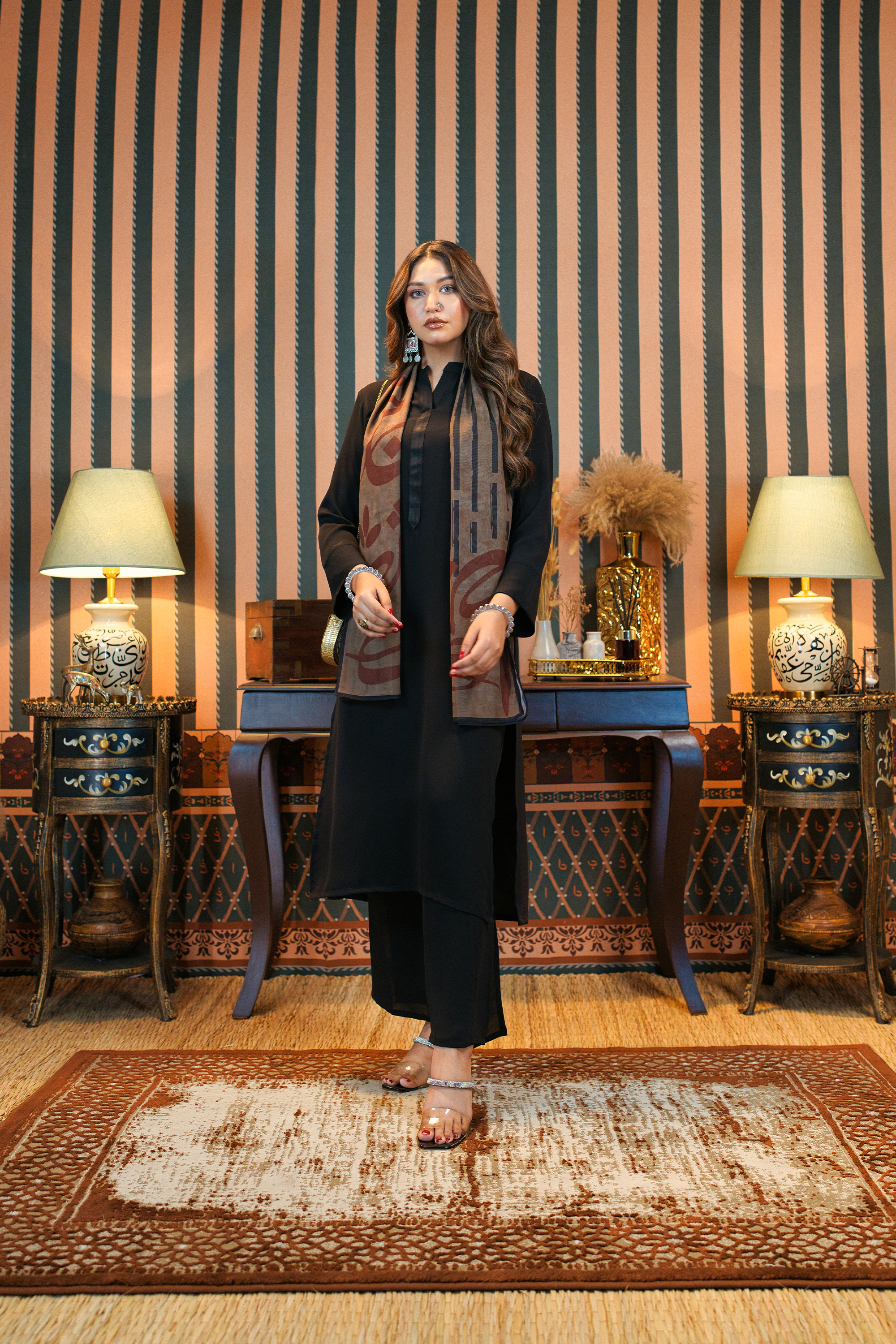 Black Co-Ord Set With Haroof Stoler